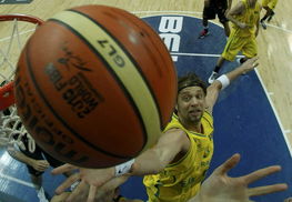 網(wǎng)絡(luò)競(jìng)技球 籃球新浪競(jìng)技風(fēng)暴引領(lǐng)體育數(shù)字新潮流